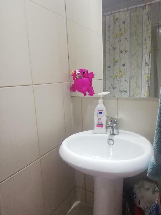 Una Habitacion Privada Con Bano Privado En Centro Historico Santiago Luaran gambar