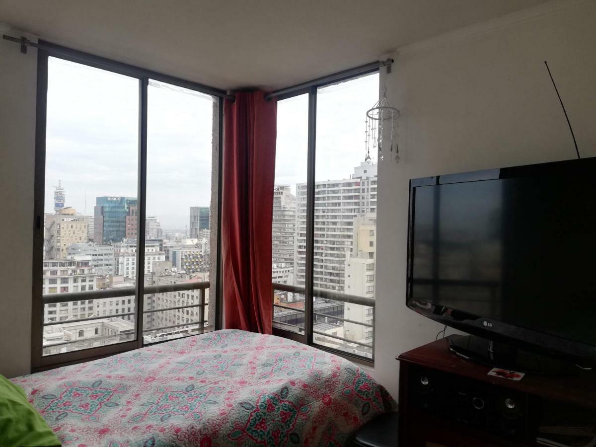 Una Habitacion Privada Con Bano Privado En Centro Historico Santiago Luaran gambar