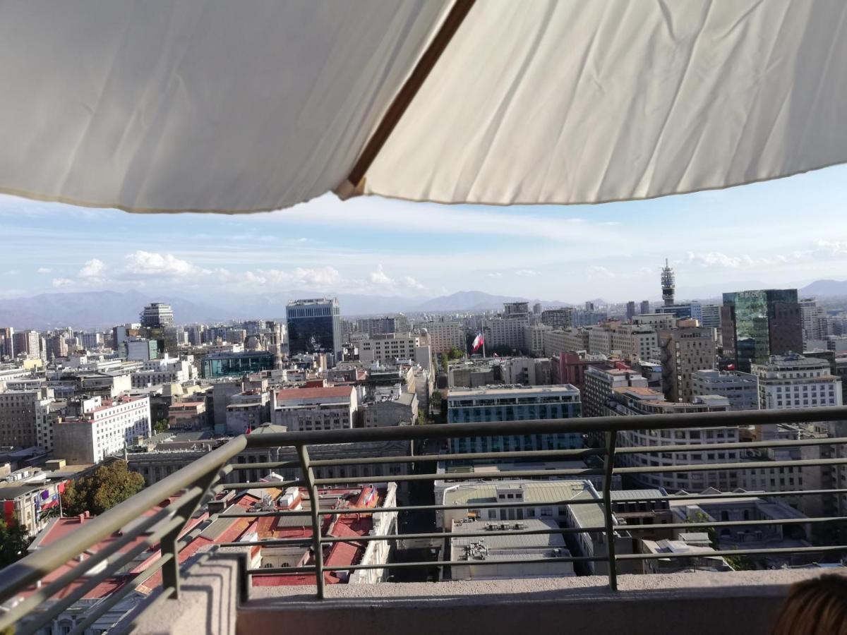 Una Habitacion Privada Con Bano Privado En Centro Historico Santiago Luaran gambar